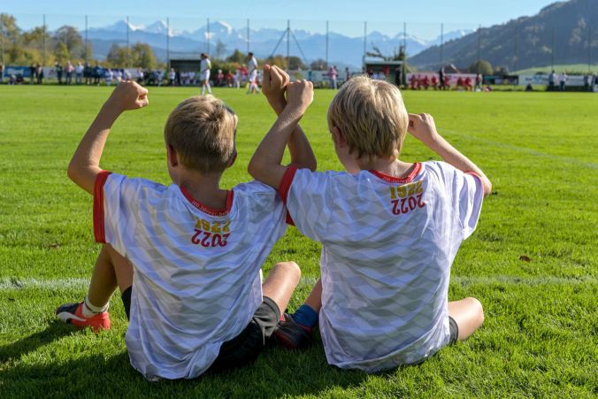 Machen Stimmung für FC Belp Selections.