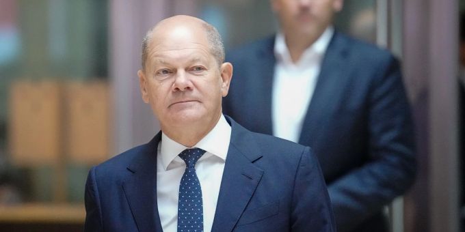 Bundeskanzler Olaf Scholz in der SPD-Parteizentrale. Bundeskanzler Olaf Scholz in der SPD-Parteizentrale.