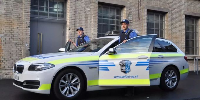 An einer Tankstelle in Kirchdorf (AG) wurde eine Frau mit einem Luftgewehr angeschossen. Luftgewehr