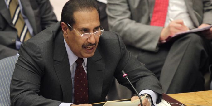 Scheich Hamad bin Jassim bin Jaber Al Thani, ehemaliger Premierminister Katars, soll Prinz Charles drei Millionen Franken in Koffern zukommen lassen haben. Prinz Charles