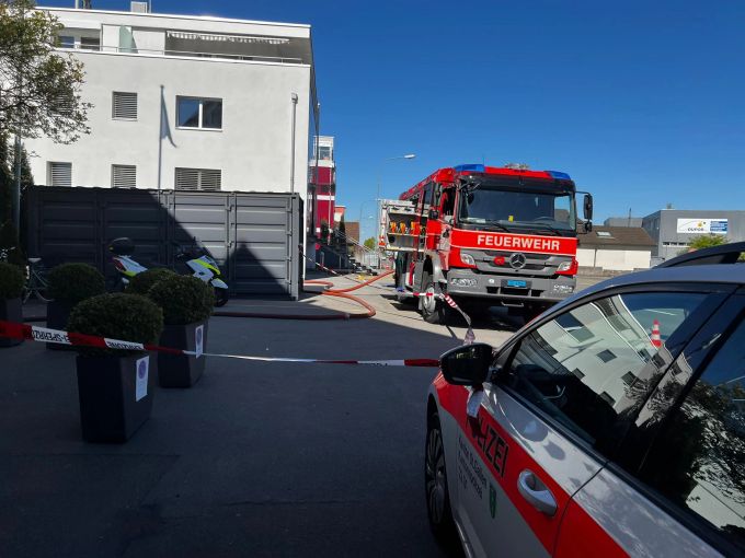 Bei Staad SG stürzte ein Kleinflugzeug ins Wasser. altenrhein