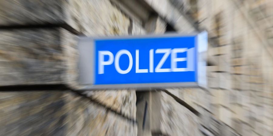 Die Polizei ermittelt noch, wie die Kinder an die Waffe gekommen sind, mit der sie einen Neunjährigen angeschossen haben.