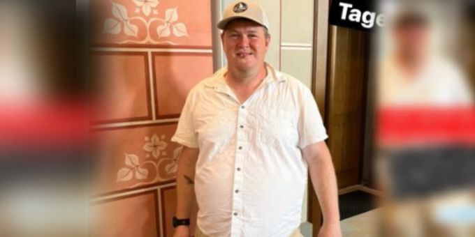 Franz (40) verjagte den vermummten Mob beim Zürcher Pride-Gottesdienst. Pride