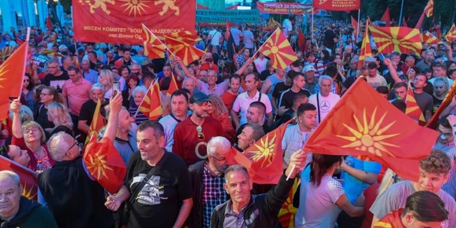 Demonstranten in Skopje