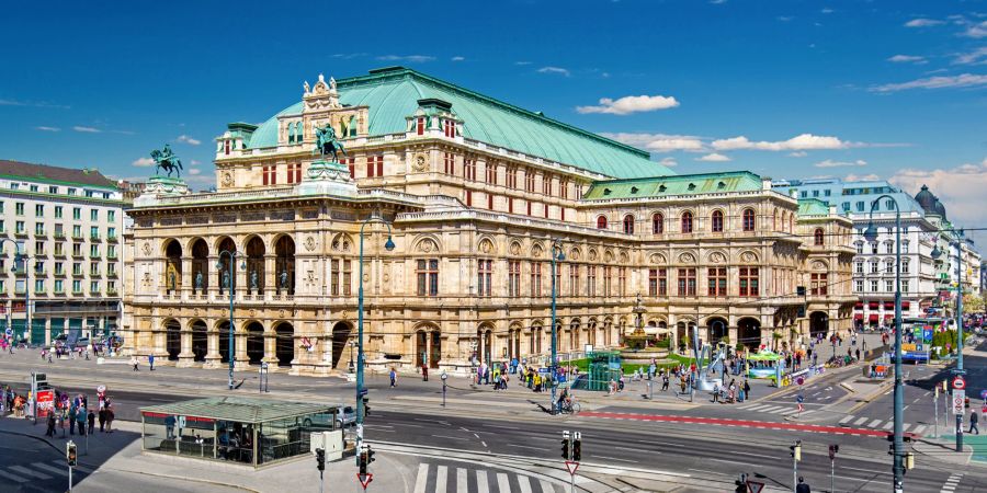 Oper Wien Opernplatz Strassen Sonne