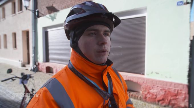 Über 4000 Anzeigen geschrieben.