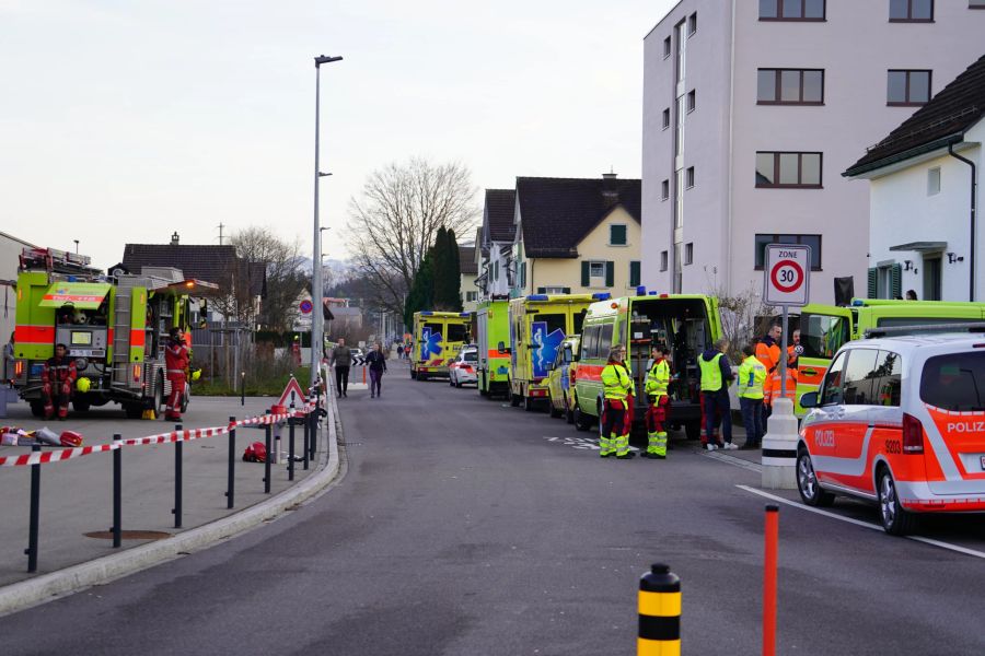 Im Migros-Center in Wetzikon wurde ein verdächtiger Geruch festgestellt.