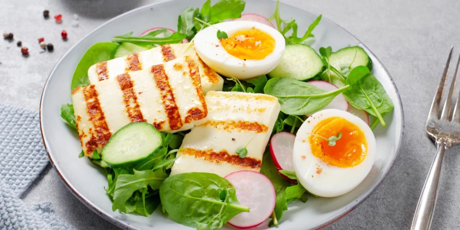 Keto, Ernährung, Salat, Ei, Käse, Lebensmittel