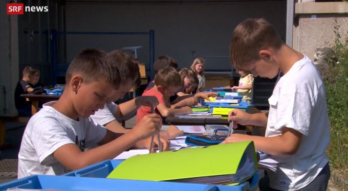 Wiedlisbach BE: Schüler Werden Jetzt Im Freien Unterrichtet | Nau.ch