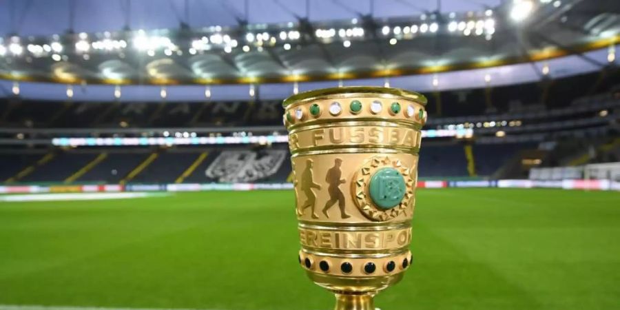 Das DFB-Pokal-Halbfinale in München darf stattfinden. Foto: Arne Dedert/dpa