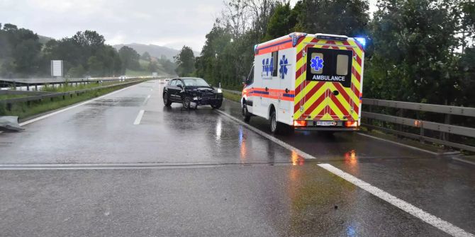 Thal Autobahn Unfall