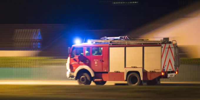 In Winterthur musste die Feuerwehr wegen einer Brand in einem Püntenhäuschen ausrücken. (Symbolbild) Feuerwehr Winterthur