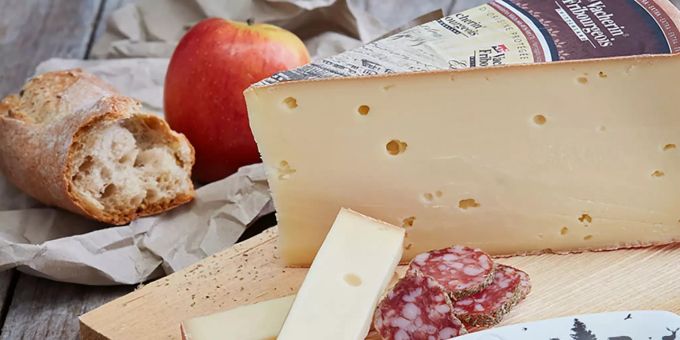 Vacherin Fribourgeois feiert 25. Jubiläum mit Werbekampagne