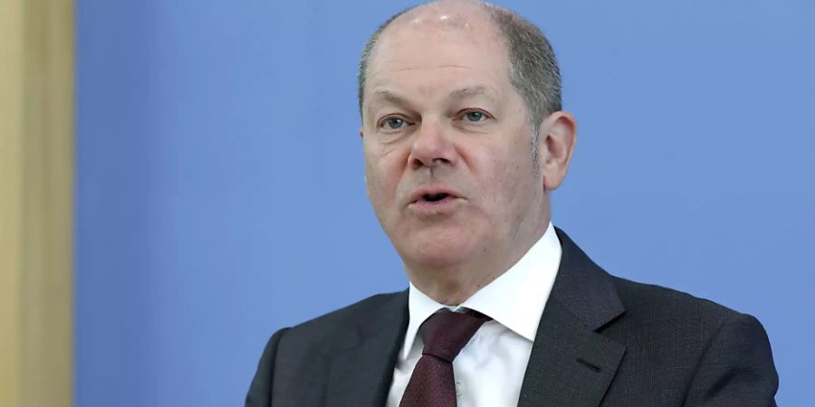 Das deutsche Finanzministerium verzeichnet sinkende Steuereinnahmen. Der deutsche Finanzminister Olaf Scholz steht in der Coronakrise in der Verantwortung. (Archivbild)