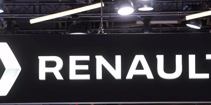 Die Geschäfte des französischen Autobauers Renault sind im Zuge der Coronavirus-Krise zu Jahresbeginn eingebrochen. Foto: Uli Deck/dpa Die Geschäfte des französischen Autobauers Renault sind im Zuge der Coronavirus-Krise zu Jahresbeginn eingebrochen. Foto: Uli Deck/dpa