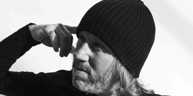 «Banana Skin Shoes»: Badly Drawn Boy hat ein neues Album am Start. Foto: David Oldham/One Last Fruit/AWAL/Rough Trade/dpa «Banana Skin Shoes»: Badly Drawn Boy hat ein neues Album am Start. Foto: David Oldham/One Last Fruit/AWAL/Rough Trade/dpa