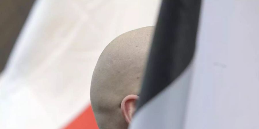 Rechtsextreme aus Deutschland sollen in Russland bei der berücktigten Imperialbewegung für Kampfhandlungen trainieren. Foto: picture alliance / dpa