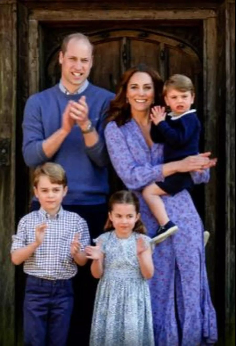 Süsse Rasselbande: Prinz William und Kate Middleton mit George, Charlotte und Louis.