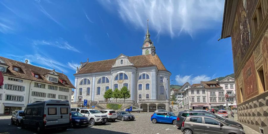 Der Hauptplatz in der Gemeinde Schwyz.