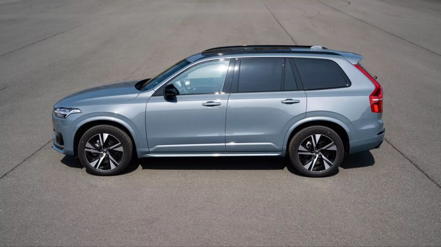 2020 Volvo XC90 B6