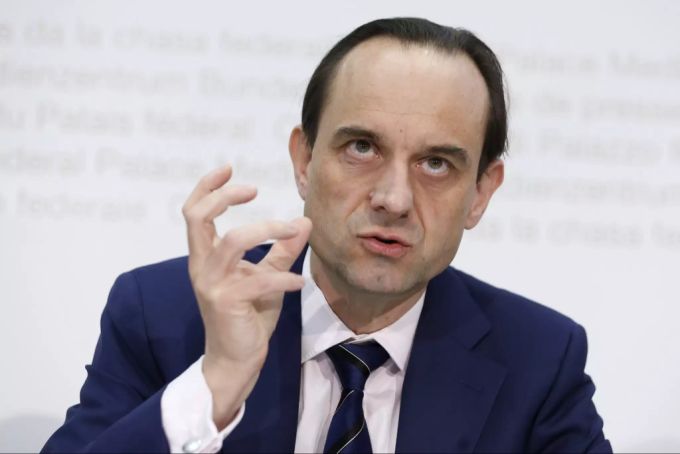 Die Finma um ihren Chef Mark Bronson möchte, dass die Schweizer Banken in der Corona-Krise ihre Dividenden anpassen. finma dividenden