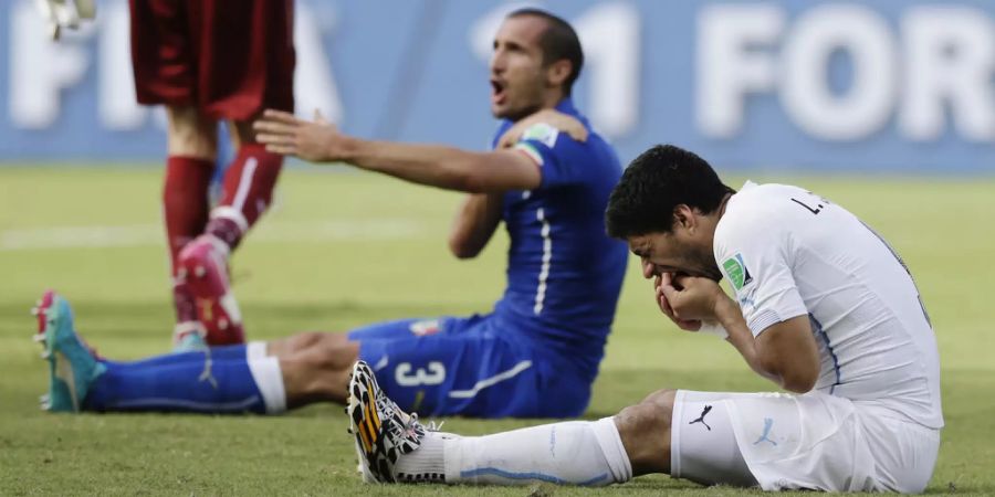 Giorgio Chiellini Luis Suárez