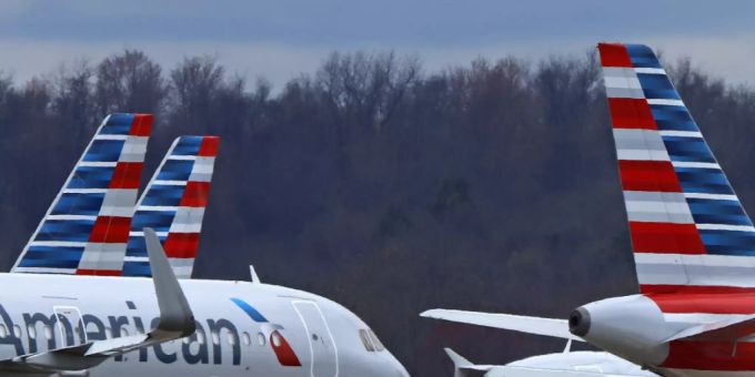 Die amerikanische Fluggesellschaft American Airlines will sich mit der Ausgabe von Wertpapieren weiteres Geld beschaffen. (Archivbild) Die amerikanische Fluggesellschaft American Airlines will sich mit der Ausgabe von Wertpapieren weiteres Geld beschaffen. (Archivbild)