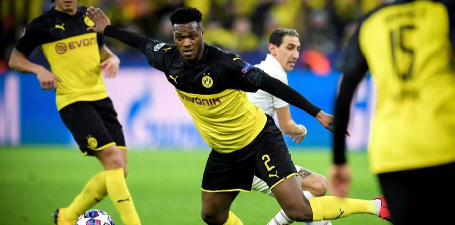 Dan-Axel Zagadou (Bild) hat dem Schweizer den Rang mittlerweile abgelaufen. Auch Lukasz Piszczek steht Akanji vor der Sonne.