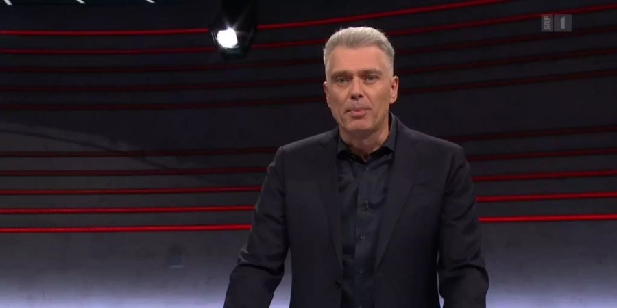 Bei «Arena»-Moderator Sandro Brotz ist der Corona-Bart weg.