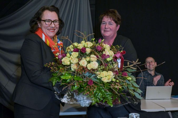 Tatjana Rothebühler und ihre Vorgängerin Kathrin Gilgen (l).