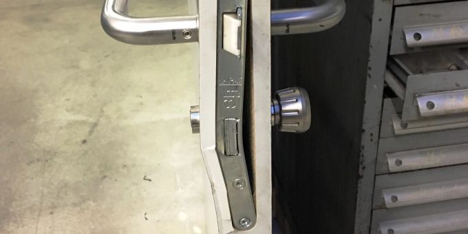 Niederurnen GL: Täter flüchten ohne Beute (Symbolbild). Niederurnen GL