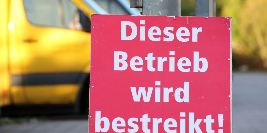 «Dieser Betrieb wird bestreikt»: Verdi ruft Postmirarbeiter auf, die Arbeit niederzulegen.