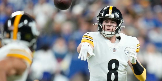 Steelers-Quarterback Kenny Pickett (8) setzte sich mit seinem Team gegen die Colts durch. Steelers-Quarterback Kenny Pickett (8) setzte sich mit seinem Team gegen die Colts durch.