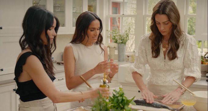Meghan Markle kocht mit ihren Freundinnen. Für die Netflix-Serie hat die Herzogin ein 5,7 Millionen Franken teures Haus angemietet. Meghan Markle