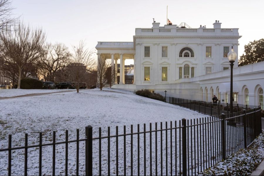 Laut Insidern will er aber die Wochenenden lieber im warmen Florida als im kalten Washington verbringen.