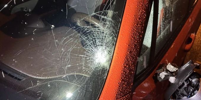 Am Auto entstand bei der Kollision ein Sachschaden. Sachschaden