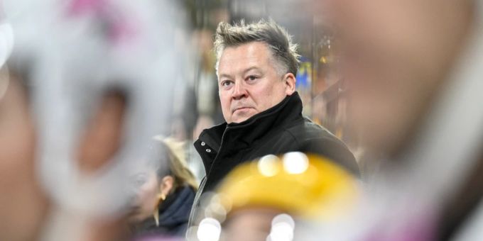 Hockey-Legende Petteri Nummelin. Petteri Nummelin