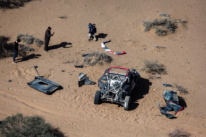 Der Dacia Sandrider von Sébastien Loeb ist an der Rally Dakar schwer in Mitleidenschaft gezogen worden. Sébastien Loeb Rally Dakar