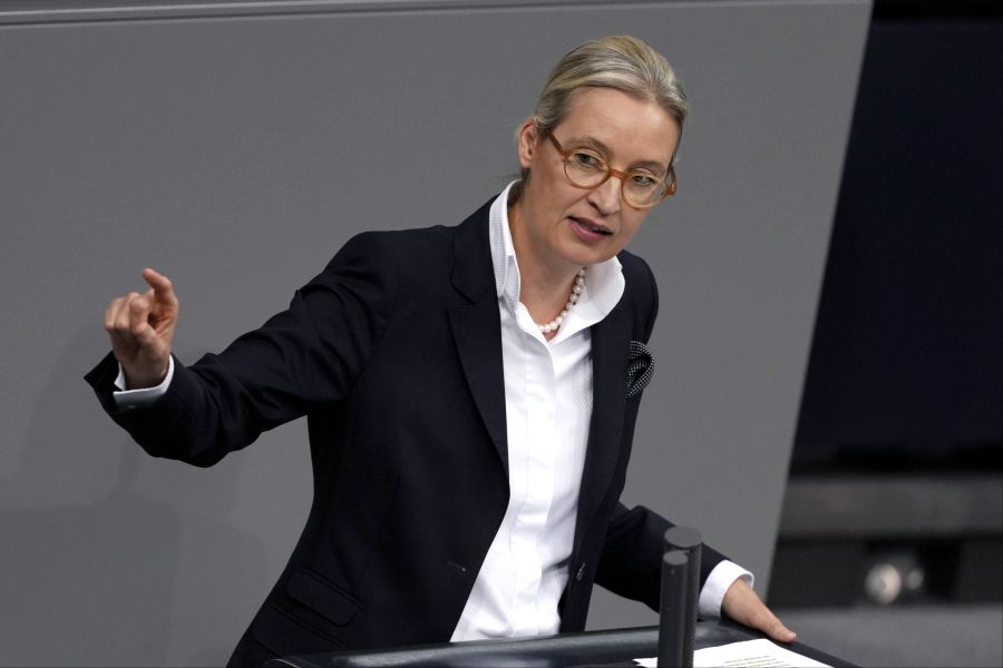 Laut eigenen Angaben zahlt Weidel ihre Steuern jedoch in Deutschland und nicht in der Schweiz.