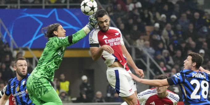 Yann Sommer kann vorerst nicht für Inter hexen. Yann Sommer