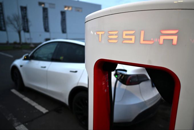 Elon Musk Tesla