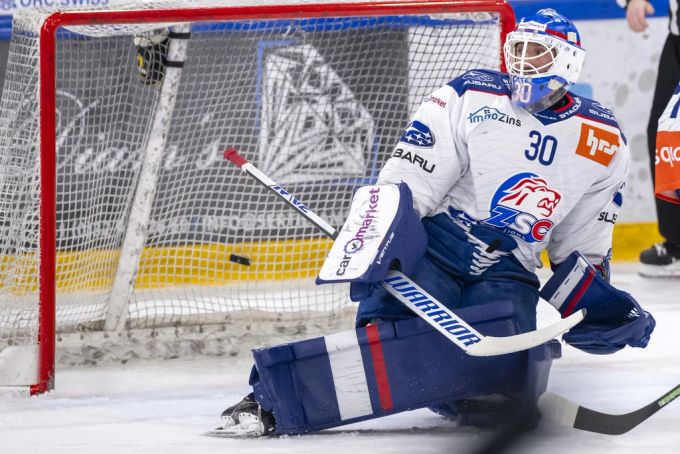 Simon Hrubec ist der sichere Rückhalt im Tor der ZSC Lions. Simon Hrubec ZSC Lions
