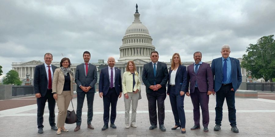 Delegation in Washington