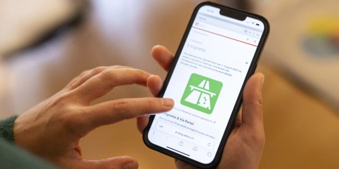 Die Vignette gibt es seit letztem Jahr auch digital. Das birgt Abzockpotenzial, warnt der Konsumentenschutz. Vignette