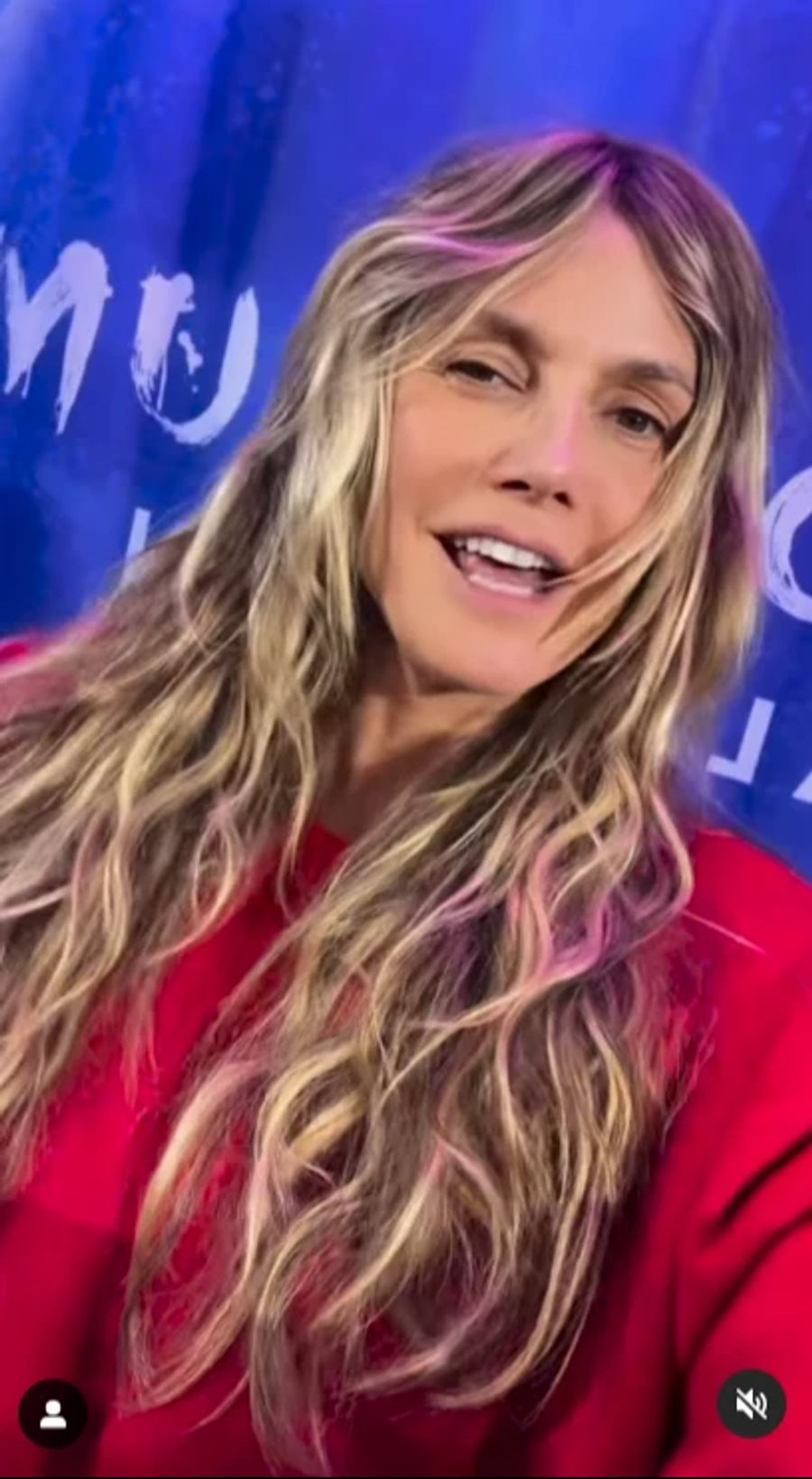 Heidi Klum zeigt auf Instagram, wie sie vor und nach der Verwandlung zum E.T. aussah.