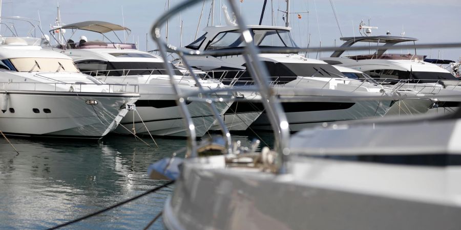 Die Motorjacht wurde inzwischen im Hafen von Porto Cristo ausfindig gemacht. (Symbolbild)