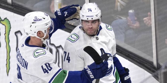 Die Vancouver Canucks dürfen in der NHL jubeln. Canucks Bruins Hockey NHL