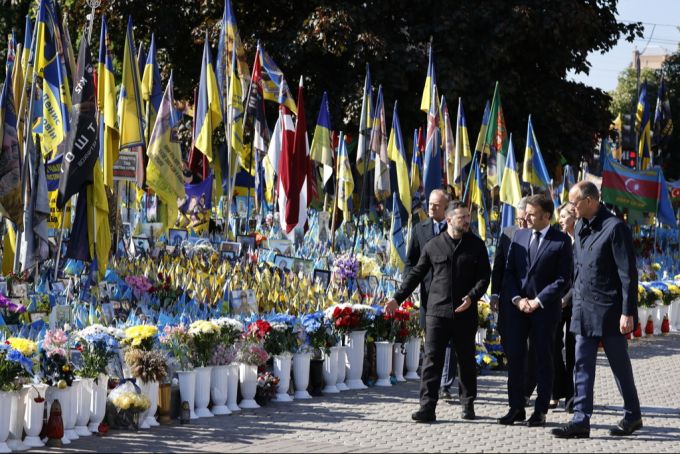 Merz und seine Amtskollegen gedachten der ukrainischen Opfer des Krieges in Kiew. Merz Kiew