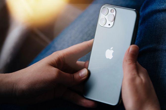 apple warnt spyware