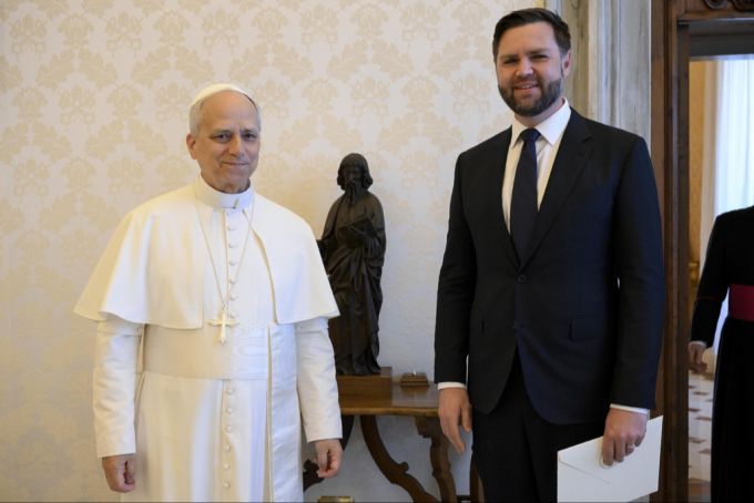 Vance konvertierte vor fünf Jahren zum Katholizismus. papst